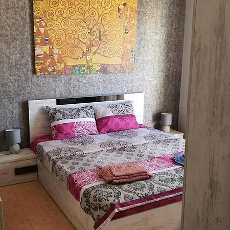 Theos Apartment Dedeağaç Dış mekan fotoğraf