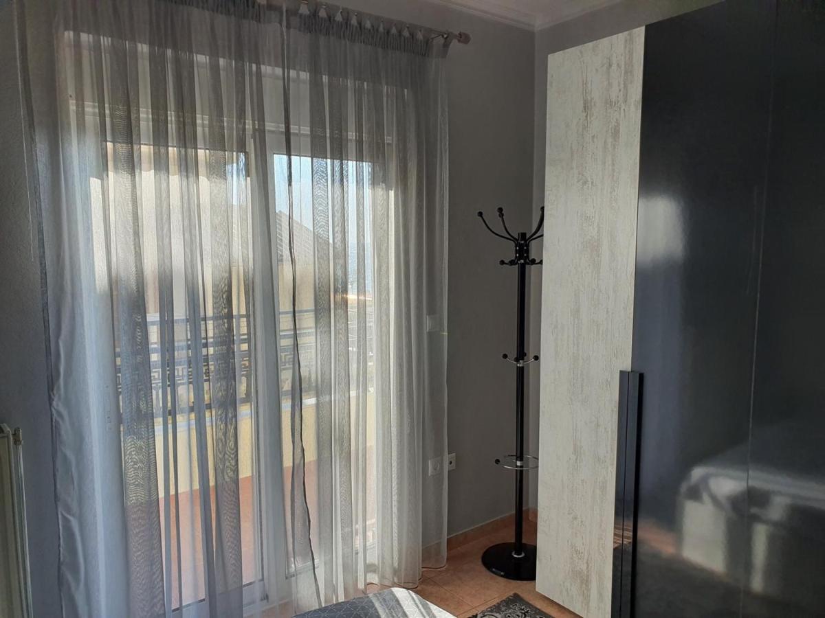 Theos Apartment Dedeağaç Dış mekan fotoğraf